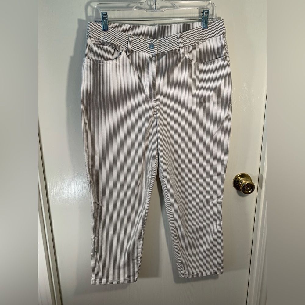 Madeline EUC beige/white striped cropped jeans Size 10